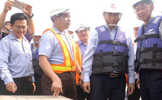 Bí thư Nguyễn Thiện Nhân thị sát công trình chống ngập 10.000 tỷ đồng