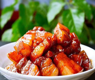 Cách làm món thịt om bia đậm vị, thơm siêu ngon