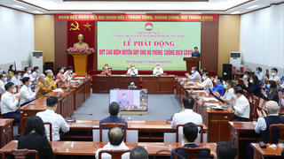 Toàn dân đoàn kết, ra sức phòng, chống dịch bệnh Covid-19: Siết chặt tay nhau, triệu người như một