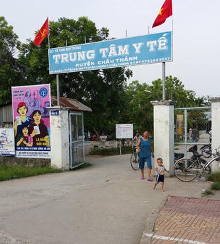 Bác sĩ tắc trách làm chết bé gái bị điều về trạm y tế xã