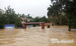 Thủ tướng yêu cầu ứng phó khẩn cấp mưa lũ tại các tỉnh miền Trung