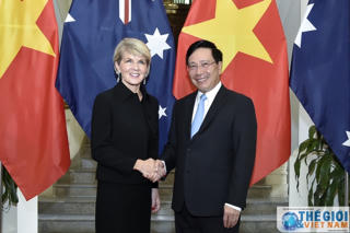 Phó Thủ tướng Phạm Bình Minh hội đàm với Bộ trưởng Ngoại giao Australia