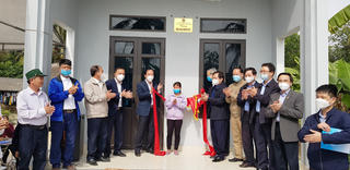 Ủy ban MTTQ 6 tỉnh Bắc Trung bộ trao nhà Đại đoàn kết cho người nghèo tại Thanh Hóa