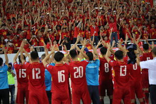 HLV Park Hang Seo: Màn ra mắt an toàn