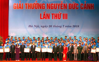 Trao Giải thưởng Nguyễn Đức Cảnh cho 70 cá nhân tiêu biểu