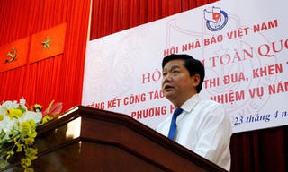 Bí thư Đinh La Thăng: ‘Nói phải đi đôi với làm’