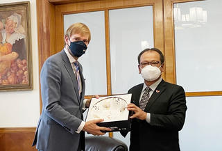 Việt Nam và Cộng hòa Séc tăng cường hợp tác chống dịch Covid-19