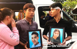 Đưa nạn nhân về chung cư Carina trước khi mai táng