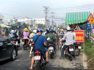 Người dân gặp khó vì test Covid-19 khi di chuyển liên tỉnh thành