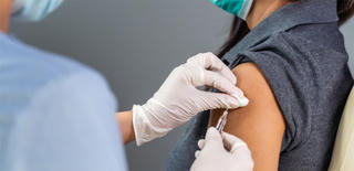 Đừng để mất cơ hội tiêm vaccine