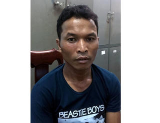 Đưa bé gái xuống chân cầu làm chuyện ‘người lớn’