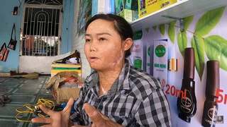 Một người phụ nữ đi qua ký ức kinh hoàng
