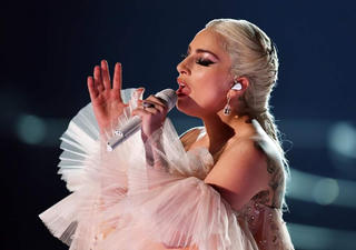 Hành trình nước mắt của Lady Gaga