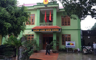 Vòi tiền 'chung chi', một Hạt trưởng kiểm lâm bị khởi tố
