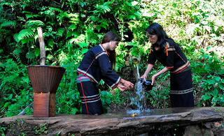 Cư Pui chuyển mình