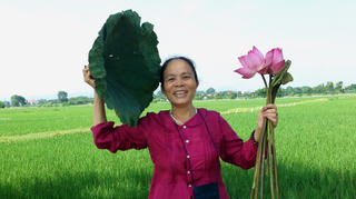 Người nghệ nhân khiến tằm tự dệt lụa