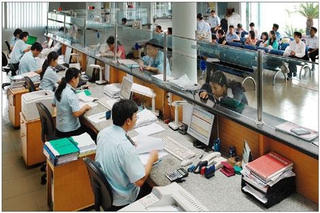 Xử lý nghiêm cán bộ hải quan nhũng nhiễu