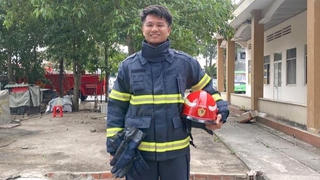 Người hùng giữa đời thường