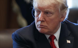 Chính quyền Tổng thống Trump có thêm một tuần đầy rắc rối
