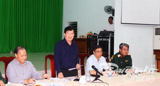 Phó Thủ tướng Trịnh Đình Dũng kiểm tra công tác ứng phó bão số 14