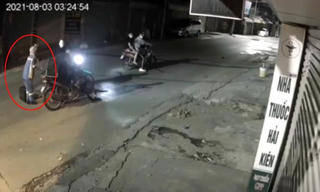 [VIDEO] Truy bắt các đối tượng cướp xe nữ công nhân môi trường trong đêm 