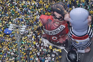 Nữ Tổng thống Brazil, Dilma Rousseff: Đối mặt với hiểm họa