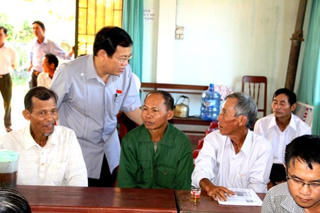 Phó Chủ tịch - Tổng Thư ký Vũ Trọng Kim tiếp xúc cử tri tại Quảng Ngãi (ngày làm việc thứ 2)