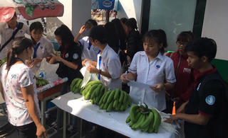 Sinh viên giúp nông dân Đồng Nai tiêu thụ chuối