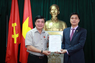 Ông Ngọ Duy Hiểu làm Chủ tịch Công đoàn viên chức Việt Nam