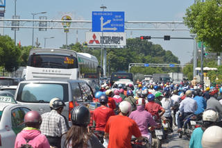 TP Hồ Chí Minh: Xử phạt 146 vụ vi phạm giao thông ở sân bay Tân Sơn Nhất