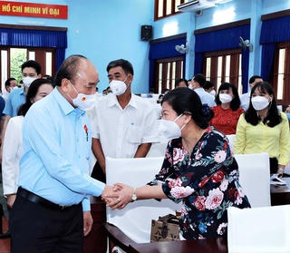 Chủ tịch nước: TP Hồ Chí Minh cần lấy lại vị thế 'đầu tàu kinh tế'