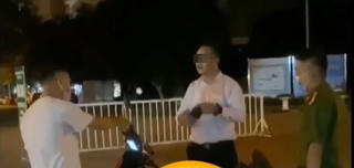 Hà Nội: Xử lý đối tượng vượt chốt kiểm dịch trong tình trạng say xỉn