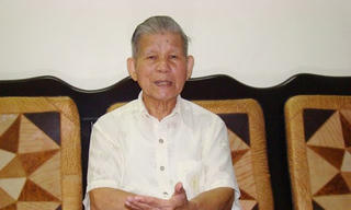 Gắn với cộng đồng