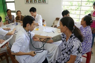 5.000 người được khám nội khoa miễn phí