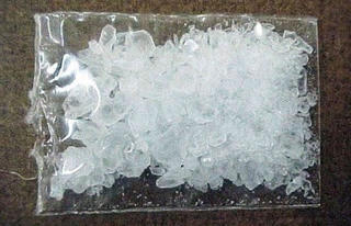 Bắt giữ đối tượng vận chuyển 300 viên ma túy tổng hợp và thuốc phiện