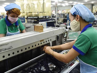 45 tuổi có về hưu được năm 2017?