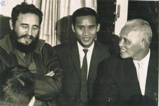 Hành trình đến Cuba viếng Fidel Castro của "người con nuôi Việt Nam"