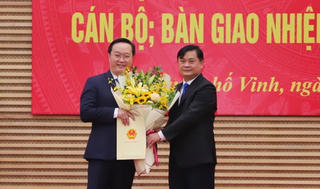 Ông Nguyễn Đức Trung chính thức làm Chủ tịch UBND tỉnh Nghệ An