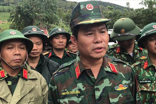 Trực thăng tham gia cứu hộ khu vực bị sạt lở, cô lập ở Quảng Trị