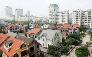 Siết tín dụng  bất động sản: Được và mất