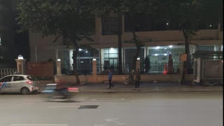 Hà Nội: Điều tra nguyên nhân ông lão 70 tuổi chết bất thường trên đường