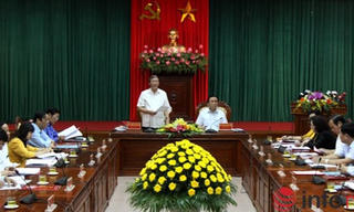 Tự phát hiện và xử lý nghiêm các hành vi tham nhũng