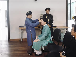 Khôi phục nét đẹp áo dài nam truyền thống