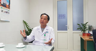 Trò chuyện với  bác sĩ 'tiêu diệt' virus corona
