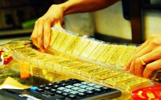 Giá vàng giảm dần phiên cuối tuần