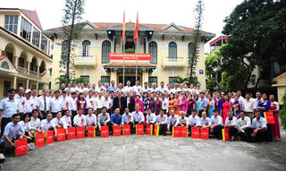 Bà con giáo dân Thanh Hóa được sống trong bầu không khí đoàn kết chan hòa