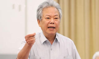 Giám sát, phản biện không thể dừng ở việc  'kính chuyển'
