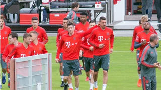 Sao Bayern khóc khi không được gọi lên tuyển Đức dự World Cup