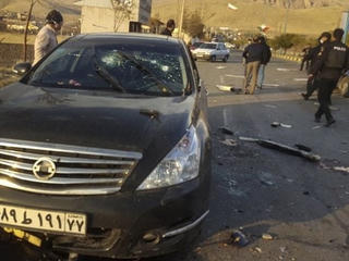 Nhà khoa học hạt nhân hàng đầu của Iran bị ám sát