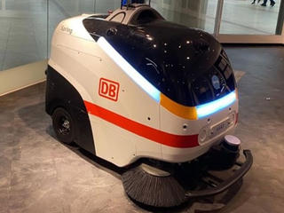 Robot Manni 'có thể' quét sạch virus gây bệnh Covid-19
